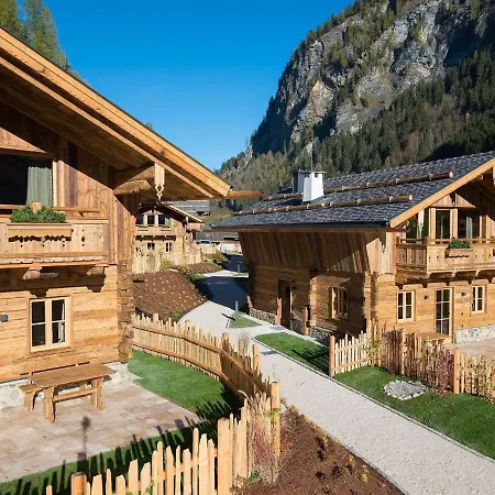 Chalets Auszeit, Near Grossarl Σαλέ Hüttschlag